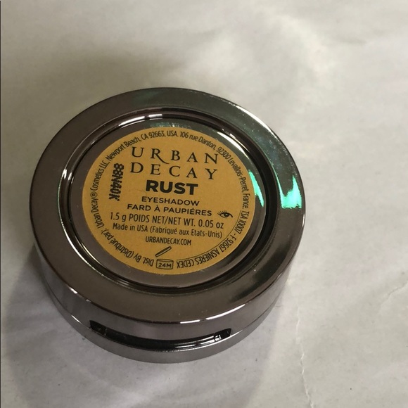 Urban Decay HTF! NWOB Vintage eyeshadow in Rust! - Picture 4 of 6